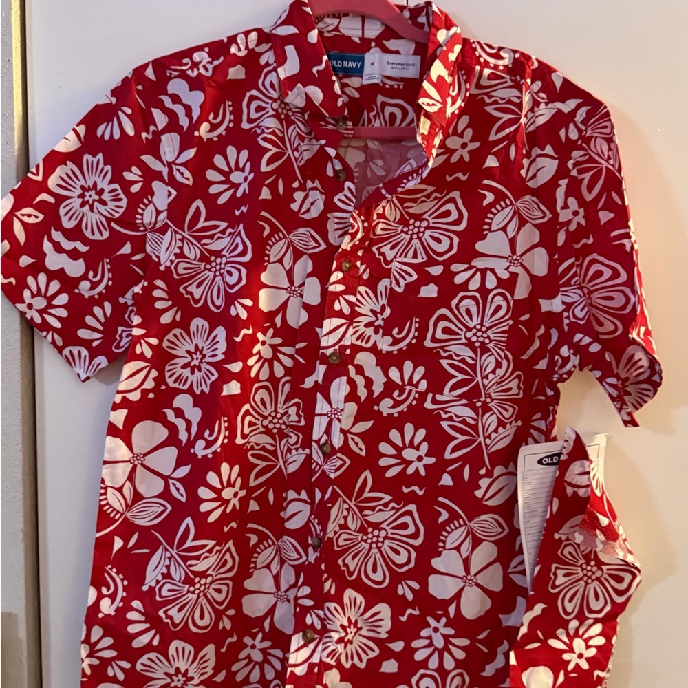 Old Navy Red and White Floral Men's Shirt